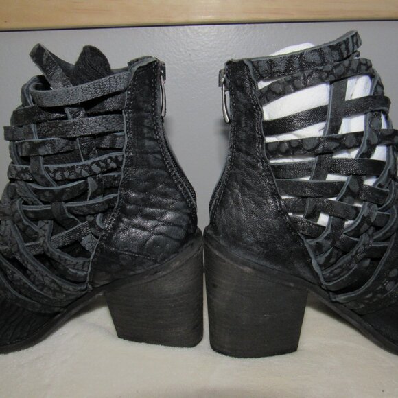 CHUNKY HEEL CRISS CROSS OPEN WEAVE BLACK SEXY BOOT-ZIP BACK-6 1/2-FREE PEOPLE-37 - Picture 5 of 11